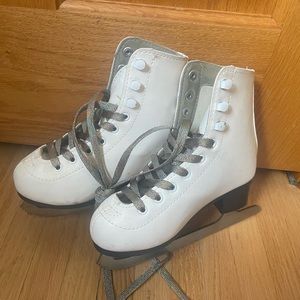 Size 13 GIRLS ice skates.